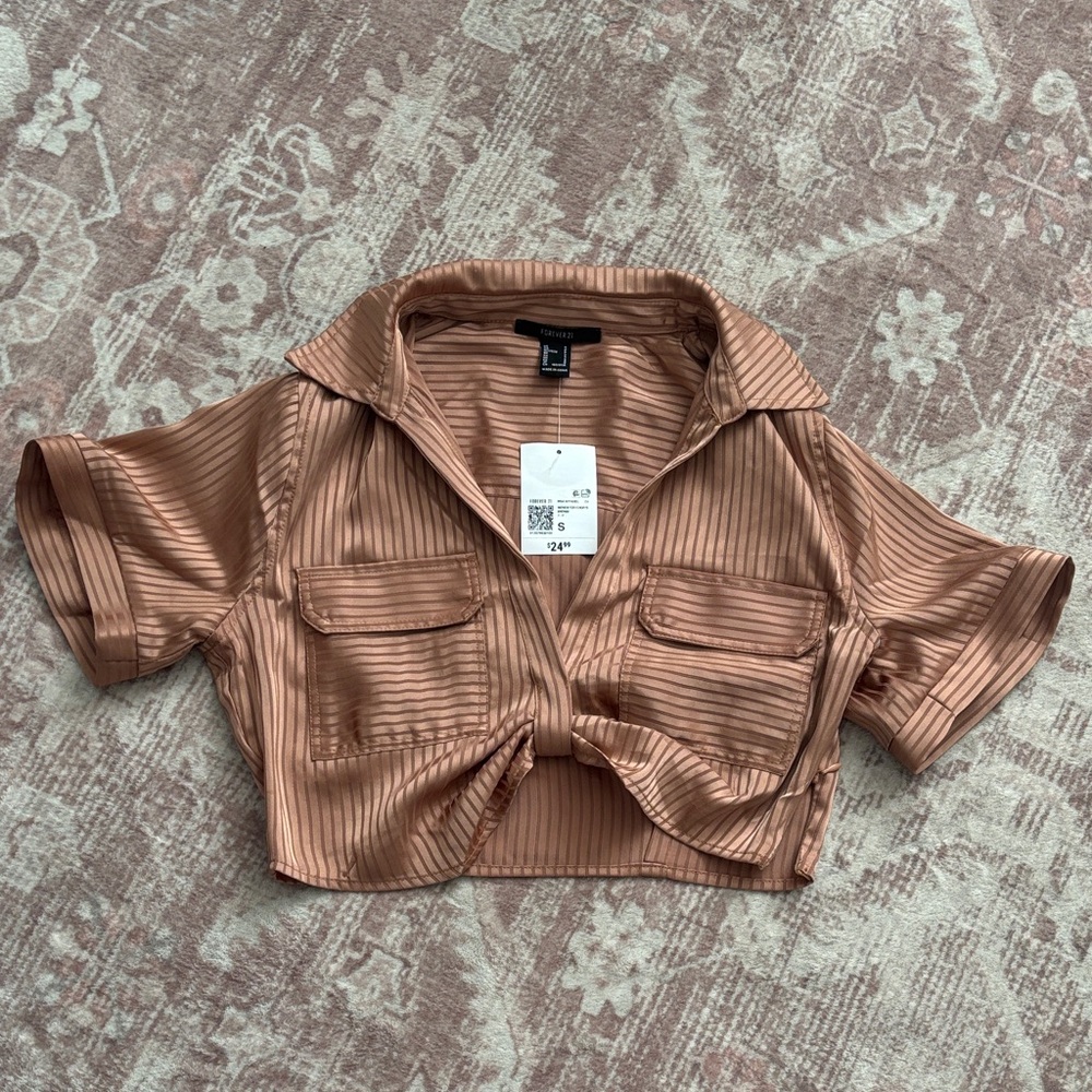 Blouse/Crop Top - Forever 21